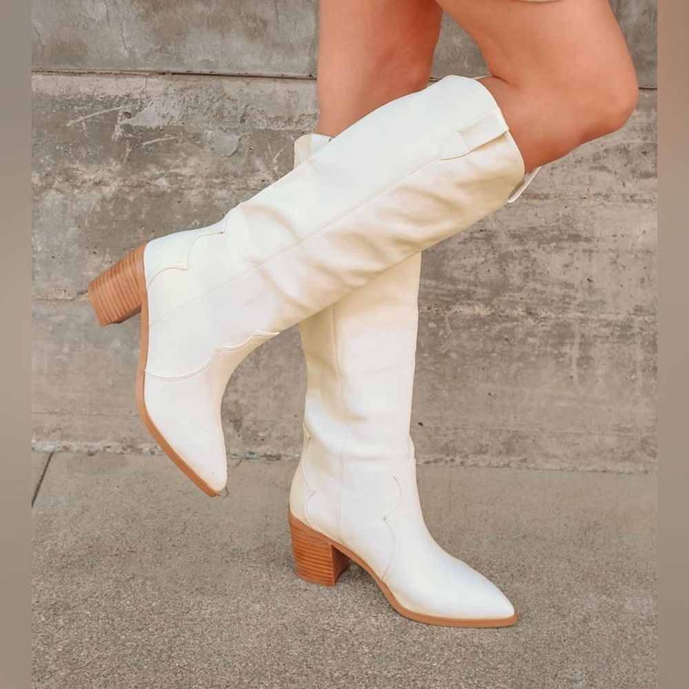 Billini Novena cream tall  boot size 10